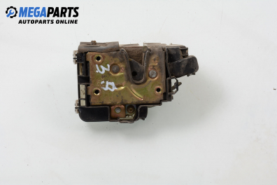 Брава на врата за Volkswagen Vento Sedan (11.1991 - 09.1998), позиция: задна, дясна