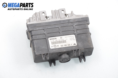 Компютър двигател за Volkswagen Golf III Hatchback (08.1991 - 07.1998) 1.6, 75 к.с., № Bosch 0 261 203 647/648