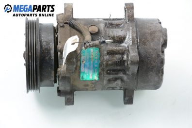 Компресор климатик за Renault Megane I Classic Sedan (09.1996 - 08.2003) 1.6 e (LA0F, LA0S), 90 к.с., № 7700272987