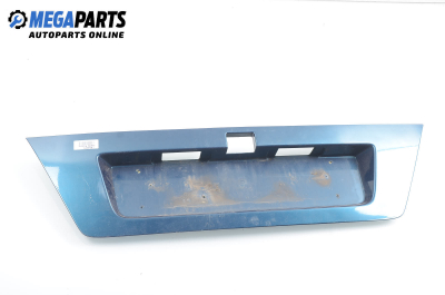 Стойка заден номер за Nissan Primera Traveller II (06.1996 - 01.2002), комби