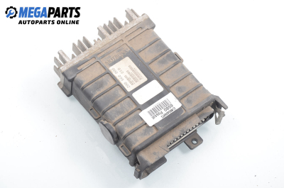 Компютър двигател за Volkswagen Passat Variant B3, B4 (02.1988 - 06.1997) 2.0 16V, 136 к.с., № Bosch 0 261 200 860
