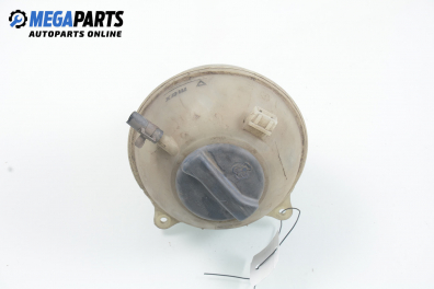 Казанче за антифриз за Volkswagen Passat Sedan B3, B4 (02.1988 - 12.1997) 1.8, 112 к.с.