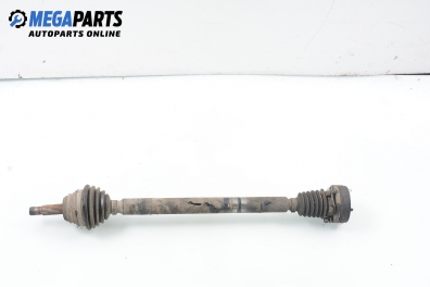 Полуоска за Volkswagen Polo Hatchback II (10.1994 - 10.1999) 60 1.4, 60 к.с., позиция: предна, дясна