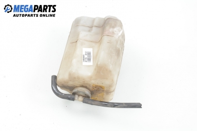 Казанче за антифриз за Mazda 121 II Hatchback (11.1990 - 05.1997) 1.1, 54 к.с.