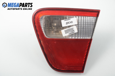 Вътрешен стоп за Seat Cordoba Coupe (06.1994 - 12.2002), купе, позиция: дясна