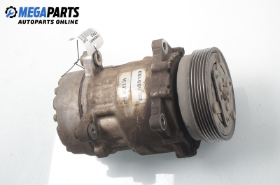 Компресор климатик за Volkswagen Golf IV Hatchback (08.1997 - 06.2005) 1.6, 100 к.с., № Valeo 699100