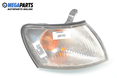 Мигач за Toyota Carina E Hatchback (04.1992 - 09.1997), хечбек, позиция: дясна