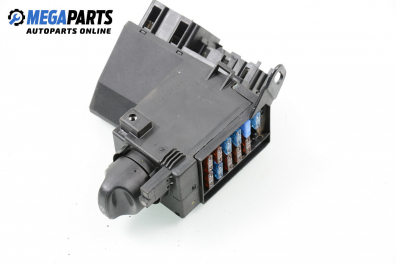 Ключ светлини  за Mercedes-Benz CLK-Class Coupe (C208) (06.1997 - 09.2002)