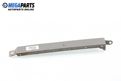 Лайсна под фар за Mercedes-Benz 124 Sedan (12.1984 - 06.1993), седан, позиция: лява