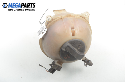 Казанче за антифриз за Volkswagen Passat Sedan B3, B4 (02.1988 - 12.1997) 1.8, 90 к.с.