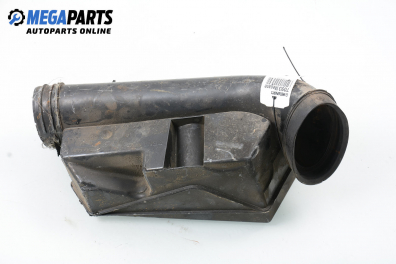 Въздуховод за Renault Megane I Coach (03.1996 - 08.2003) 1.6 16V (DA0B, DA04, DA11), 107 к.с.