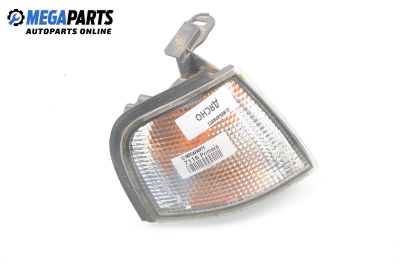 Мигач за Nissan Primera Sedan I (06.1990 - 06.1996), седан, позиция: дясна