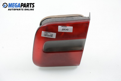 Вътрешен стоп за Volvo S70 Sedan (11.1996 - 11.2000), седан, позиция: дясна