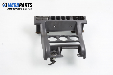 Централна конзола за Nissan Micra II Hatchback (01.1992 - 02.2003)