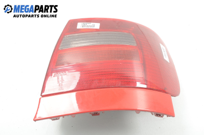 Стоп за Audi A4 Sedan B5 (11.1994 - 09.2001), седан, позиция: дясна