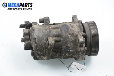 Компресор климатик за Volkswagen Passat Variant B3, B4 (02.1988 - 06.1997) 1.9 TD, 75 к.с.