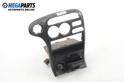 Централна конзола за Hyundai Lantra II Wagon (02.1996 - 10.2000)