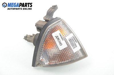 Мигач за Nissan Primera Traveller I (07.1990 - 03.1998), комби, позиция: дясна