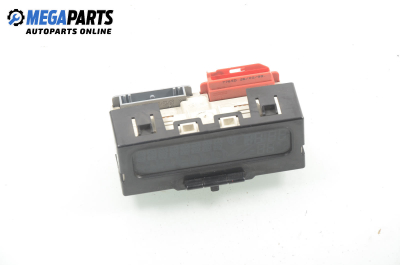 Дисплей за Renault Clio II Hatchback (09.1998 - 09.2005)