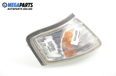 Мигач за Nissan Primera Sedan II (06.1996 - 12.2001), седан, позиция: дясна