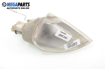 Мигач за Renault Laguna I Grandtour (09.1995 - 03.2001), комби, позиция: дясна