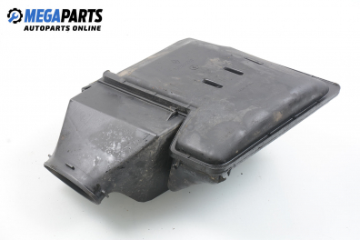 Въздуховод за Renault Megane I Coach (03.1996 - 08.2003) 1.4 16V (DA0D, DA1H, DA0W, DA10), 95 к.с.