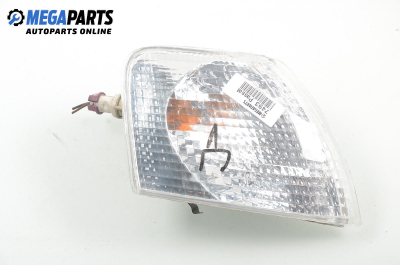 Мигач за Volkswagen Passat Variant B5 (05.1997 - 12.2001), комби, позиция: дясна