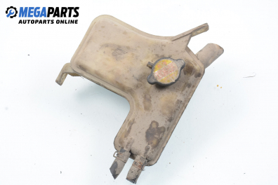 Казанче за антифриз за Hyundai Lantra II Wagon (02.1996 - 10.2000) 1.9 D, 68 к.с.