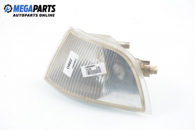 Мигач за Volvo V40 Estate (07.1995 - 06.2004), комби, позиция: лява