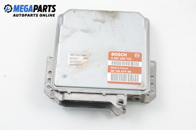 Компютър двигател за Peugeot 306 Hatchback (01.1993 - 10.2003) 1.4, 75 к.с., № Bosch 0 261 200 732