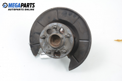 Шенкел главина за Toyota Auris Hatchback I (10.2006 - 09.2012), позиция: задна, лява