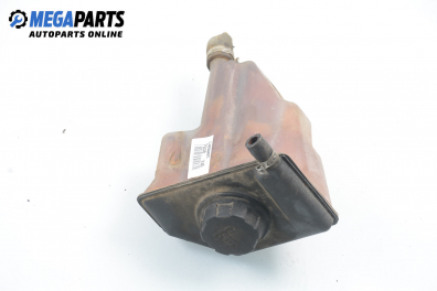 Казанче за антифриз за Volvo V40 Estate (07.1995 - 06.2004) 1.8, 115 к.с.