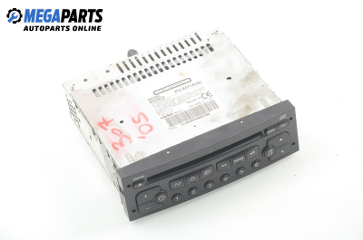 CD плеър за Mercedes-Benz E-Class Sedan (W210) (06.1995 - 08.2003), № Clarion 96 488 011 XT