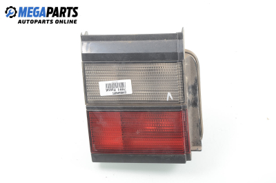Вътрешен стоп за Volkswagen Passat Sedan B3, B4 (02.1988 - 12.1997), седан, позиция: лява, Hella