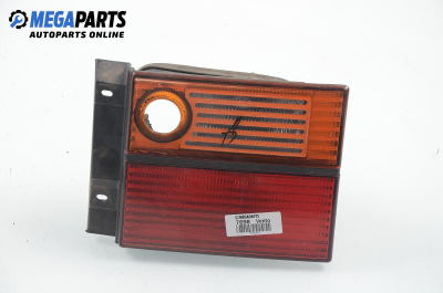 Вътрешен стоп за Volkswagen Vento Sedan (11.1991 - 09.1998), позиция: дясна, Hella