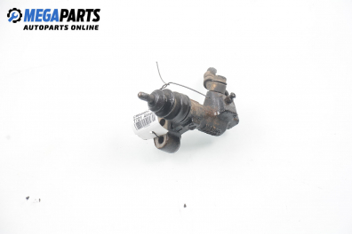 Долна помпа за съединител за Nissan Almera II Hatchback (01.2000 - 12.2006)