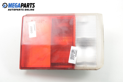 Вътрешен стоп за Audi 80 Sedan B3 (06.1986 - 10.1991), седан, позиция: лява