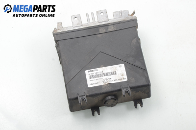 Компютър двигател за Volkswagen Passat Sedan B3, B4 (02.1988 - 12.1997) 2.0, 115 к.с., № Bosch 0 261 200 328