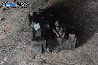 Ръчна скоростна кутия за Volkswagen Passat Sedan B3, B4 (02.1988 - 12.1997) 2.0, 115 к.с.