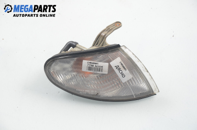 Мигач за Hyundai Accent I Hatchback (10.1994 - 01.2000), хечбек, позиция: дясна