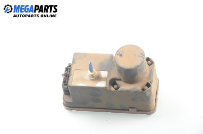 Вакуум помпа за централно заключване за Volkswagen Polo Hatchback II (10.1994 - 10.1999), 4+1 вр.