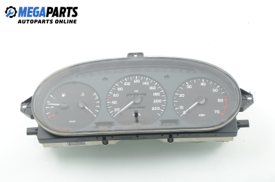 Километраж за Renault Megane I Hatchback (08.1995 - 12.2004) 1.6 i (BA0L), 75 к.с.