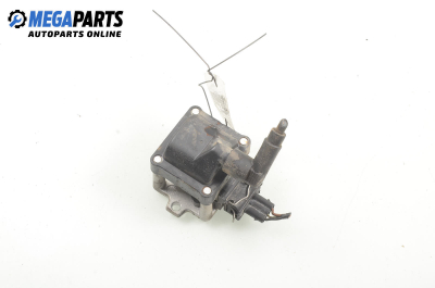 Запалителна бобина за Volkswagen Passat Variant B3, B4 (02.1988 - 06.1997) 2.0, 115 к.с.