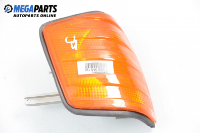 Мигач за Mercedes-Benz 190 Sedan (W201) (10.1982 - 08.1993), позиция: дясна