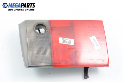 Вътрешен стоп за Audi 100 Sedan C4 (12.1990 - 07.1994), седан, позиция: дясна