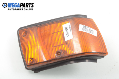 Мигач за Nissan Sunny II Sedan (06.1986 - 10.1991), седан, позиция: дясна