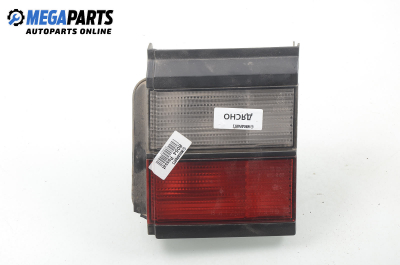 Вътрешен стоп за Volkswagen Passat Sedan B3, B4 (02.1988 - 12.1997), седан, позиция: дясна