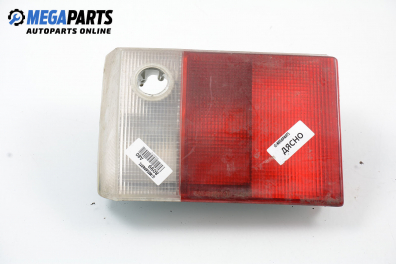 Вътрешен стоп за Audi 80 Sedan B3 (06.1986 - 10.1991), седан, позиция: дясна