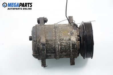 Компресор климатик за Volvo V40 Estate (07.1995 - 06.2004) 2.0, 140 к.с.