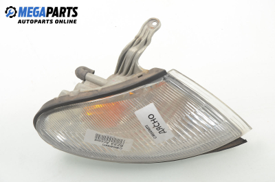 Мигач за Hyundai Accent I Sedan (10.1994 - 01.2000), седан, позиция: дясна